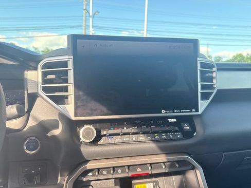Used 2023 Toyota Sequoia Limited w/ Tow Technology Package AWD/4WD image 18