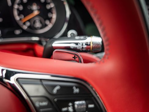 Used 2022 Bentley Continental GT image 26