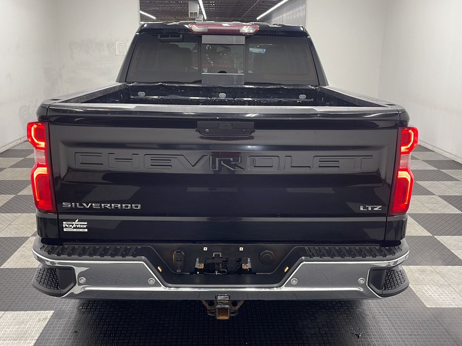 Used 2019 Chevrolet Silverado 1500 LTZ w/ LTZ Plus Package AWD/4WD image 17
