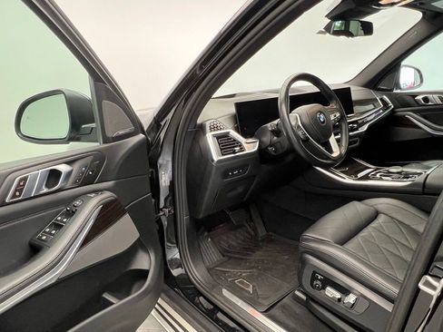 Used 2024 BMW X5 xDrive40i AWD/4WD image 23