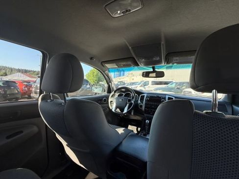 Used 2012 Toyota Tacoma 4x4 Double Cab image 41