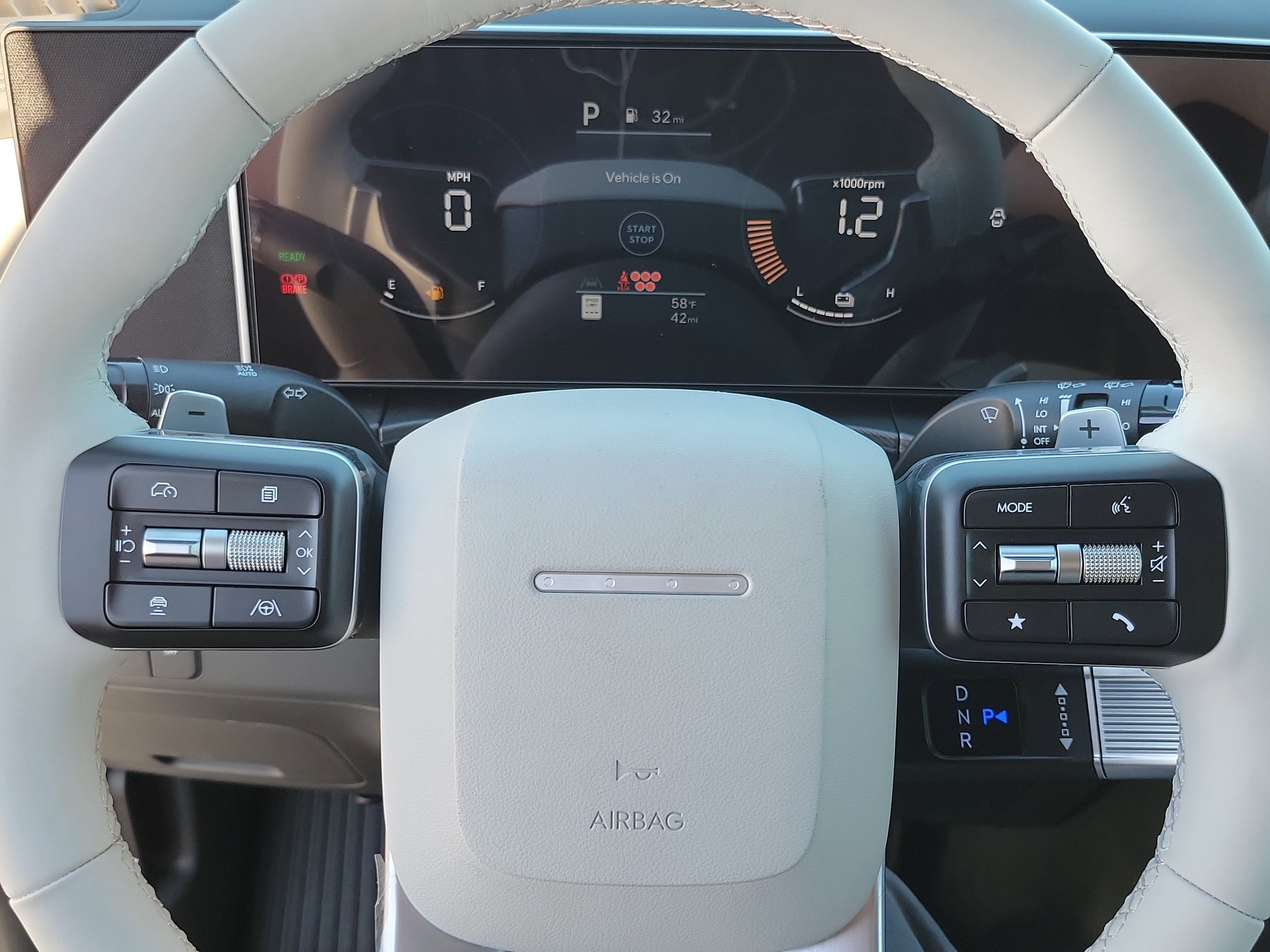 Used 2026 Hyundai Santa Fe SE FWD image 8