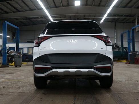 Used 2023 Kia Sportage EX image 6