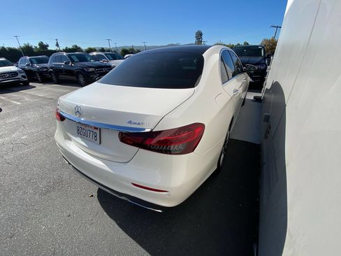 Used 2022 Mercedes-Benz E 450 4MATIC Sedan image 4