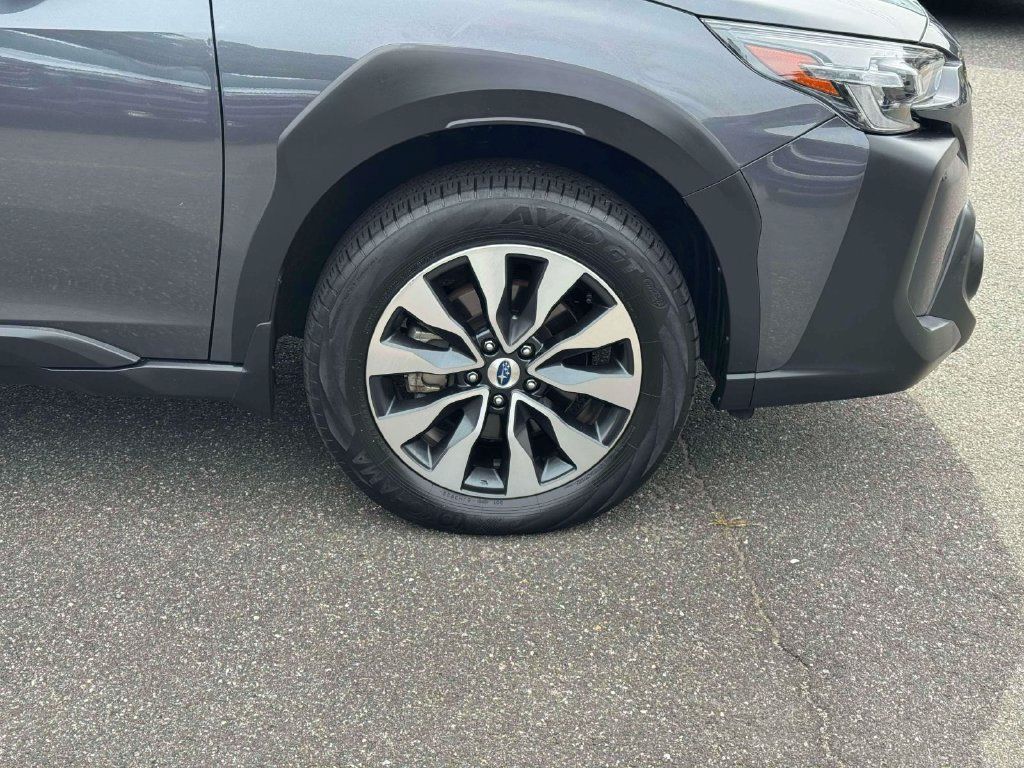 Used 2023 Subaru Outback Limited AWD/4WD image 10