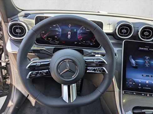 Used 2025 Mercedes-Benz C 300 Sedan image 11