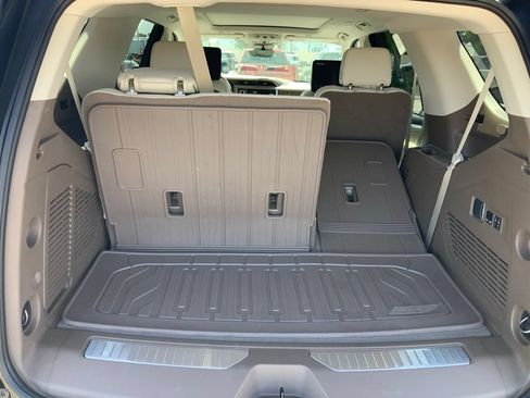 Used 2024 GMC Yukon Denali w/ Advanced Technology Package RWD image 8