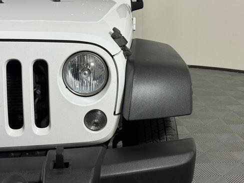 Used 2017 Jeep Wrangler Unlimited Sport AWD/4WD image 12