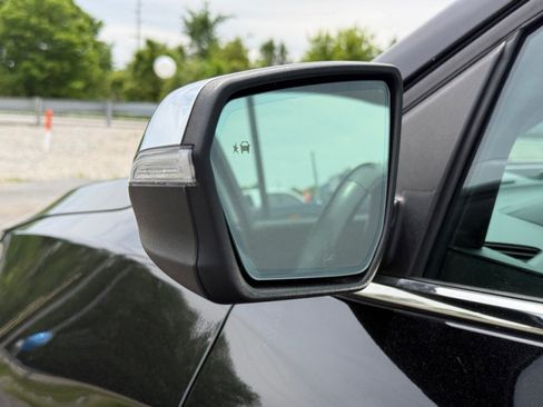 Used 2019 Chevrolet Equinox Premier FWD image 37
