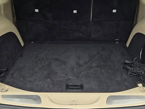 Used 2018 Jeep Grand Cherokee Limited RWD image 9
