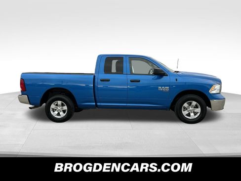 Used 2024 RAM 1500 Classic SLT image 2