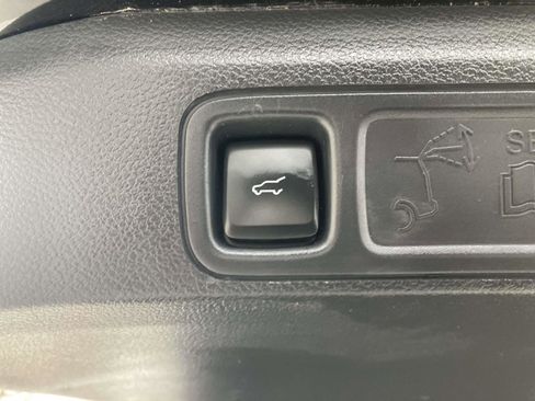 Certified 2024 Lincoln Navigator L Reserve image 16