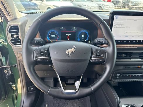 Used 2025 Ford Bronco Sport Outer Banks w/ Outer Banks Tech Package+ AWD/4WD image 15
