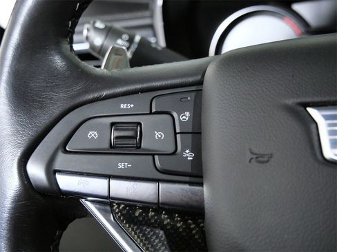 Used 2022 Cadillac XT6 Sport image 22