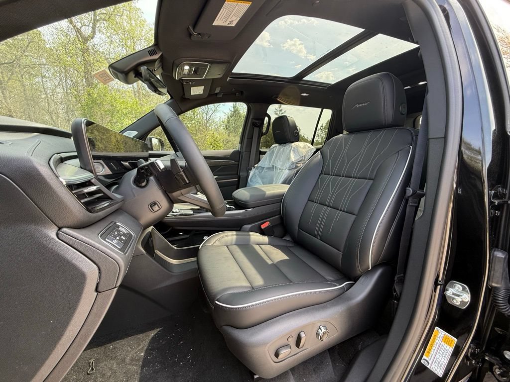 New 2026 Buick Enclave Avenir w/ Super Cruise Package AWD/4WD image 5