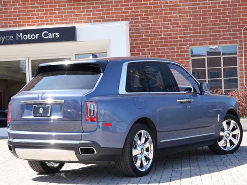 Certified 2023 Rolls-Royce Cullinan w/ Cullinan Package AWD/4WD image 2