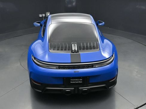 Used 2025 Porsche 911 Carrera GTS RWD image 18