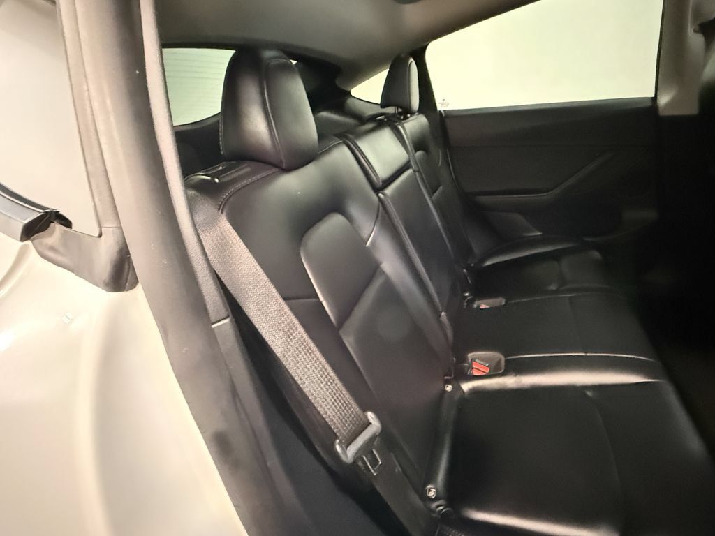 Used 2021 Tesla Model Y Long Range AWD/4WD image 64