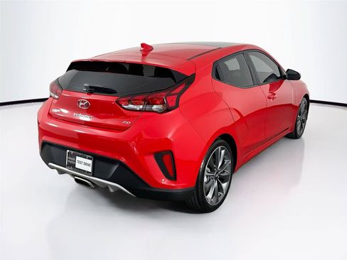 Used 2020 Hyundai Veloster 2.0 Premium FWD image 2