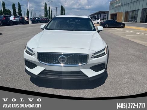 Certified 2026 Volvo V60 B5 Cross Country Plus w/ Climate Package AWD/4WD image 2