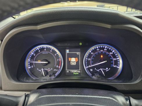 Used 2019 Toyota Highlander Limited Platinum FWD image 33