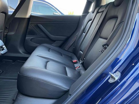 Used 2018 Tesla Model 3 Long Range image 31