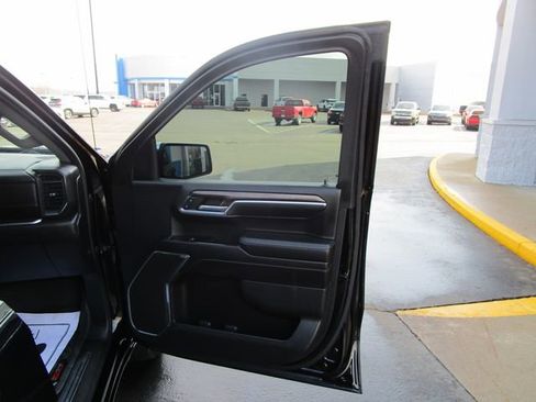 Certified 2024 Chevrolet Silverado 1500 LT w/ Z71 Off-Road Package image 24