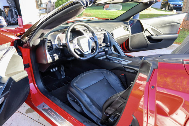 Used 2016 Chevrolet Corvette Stingray Convertible w/ 2LT Preferred Equipment Group RWD image 46