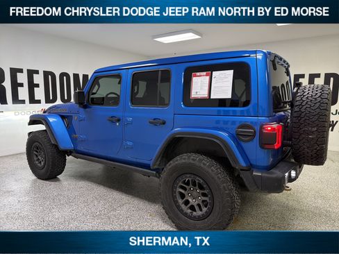 Used 2022 Jeep Wrangler Unlimited Rubicon w/ Xtreme Recon 35" Tire Package AWD/4WD image 6