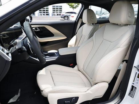 Used 2025 BMW 230i Coupe image 21