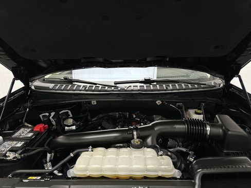 Used 2025 Ford Expedition Platinum AWD/4WD image 47