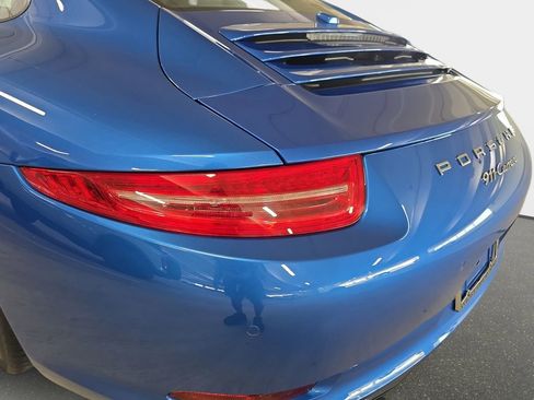 Used 2015 Porsche 911 Carrera image 32