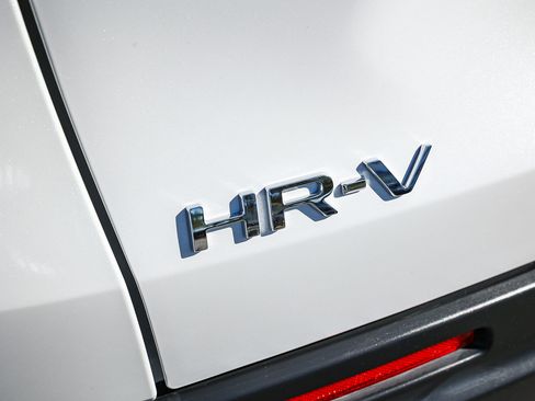 Used 2025 Honda HR-V LX image 16