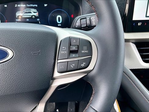 New 2026 Ford Explorer Active image 19