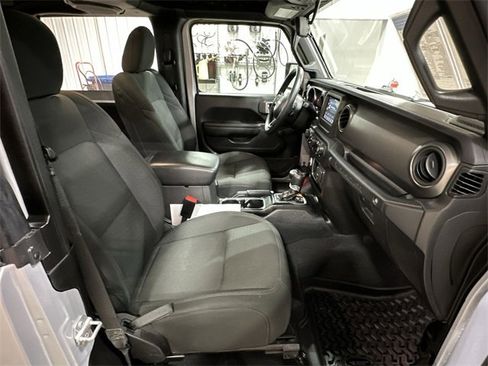 Used 2023 Jeep Wrangler Sport image 28