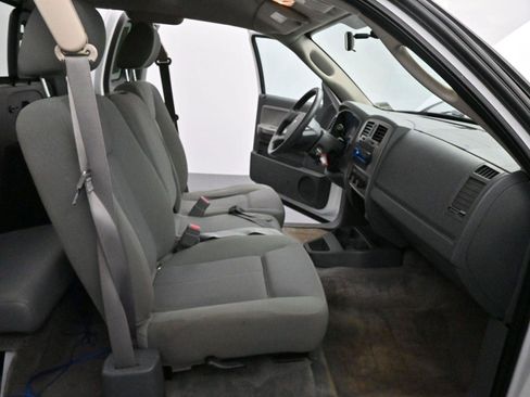 Used 2006 Dodge Dakota SLT image 22