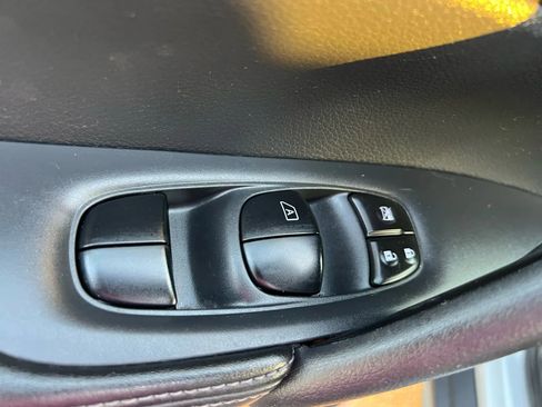 Used 2020 Nissan Rogue SL image 20