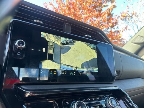 Used 2022 GMC Sierra 1500 AT4 w/ AT4 Premium Package image 16