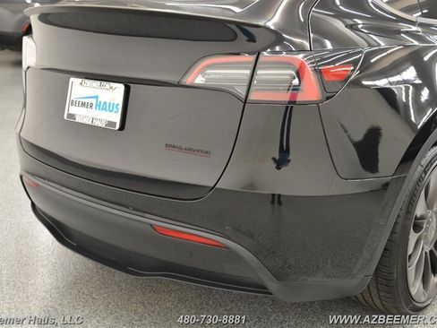 Used 2022 Tesla Model Y Performance AWD/4WD image 39