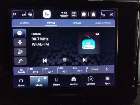 Used 2021 Jeep Grand Cherokee L Limited AWD/4WD image 25