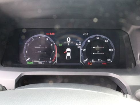 Used 2025 Toyota Tacoma Trailhunter image 19