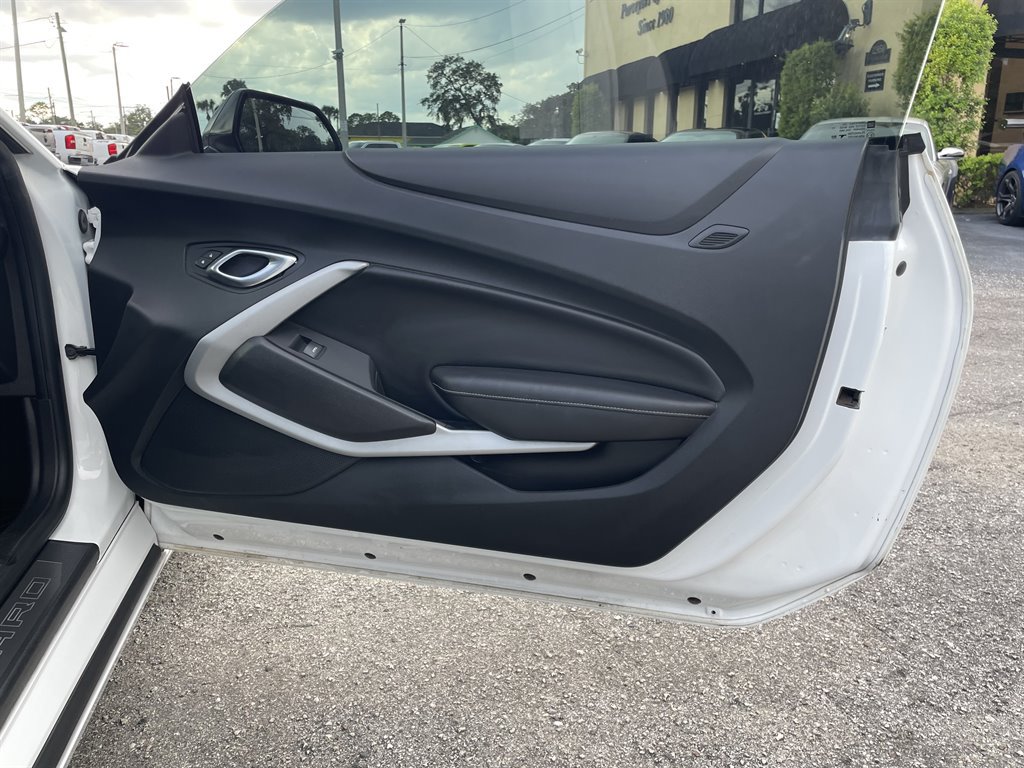 Used 2019 Chevrolet Camaro SS RWD image 36