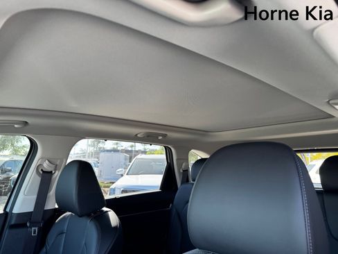 New 2026 Kia Sorento SX image 18