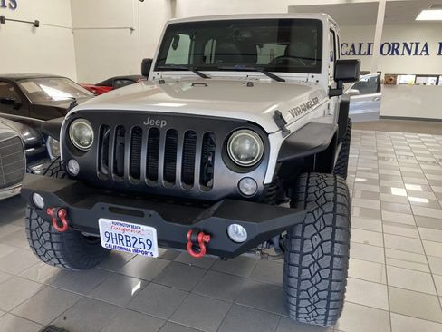 Used 2016 Jeep Wrangler Unlimited Sport AWD/4WD image 3