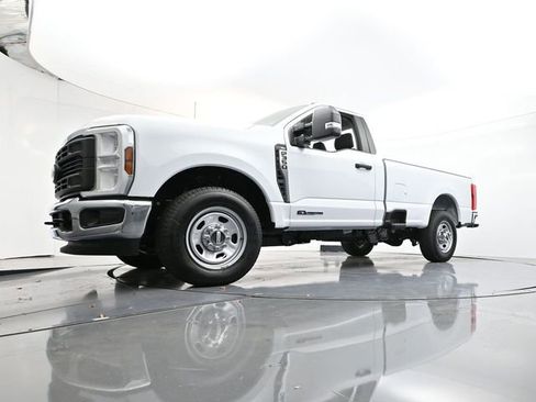New 2026 Ford F350 XL w/ XL Chrome Package RWD image 28