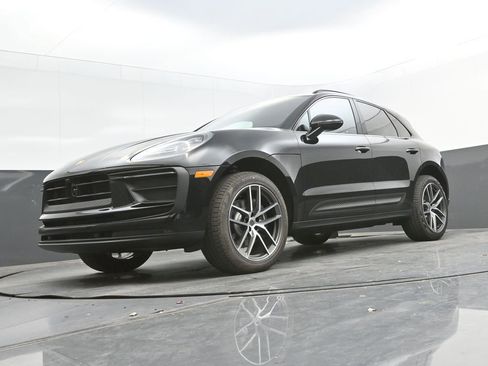 New 2026 Porsche Macan image 36