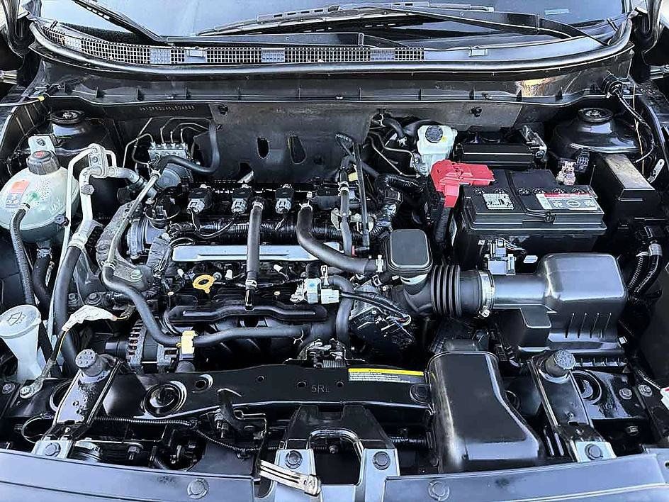 Used 2019 Nissan Kicks SV FWD image 22
