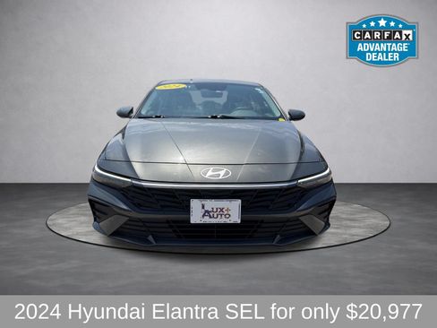 Used 2024 Hyundai Elantra SEL FWD image 6