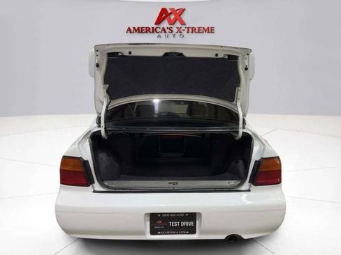 Used 1996 Nissan Maxima FWD image 36
