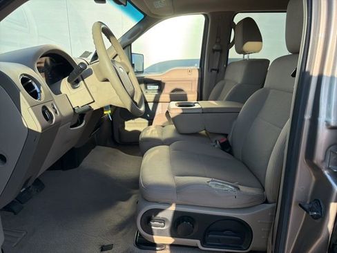 Used 2006 Ford F150 XLT image 11